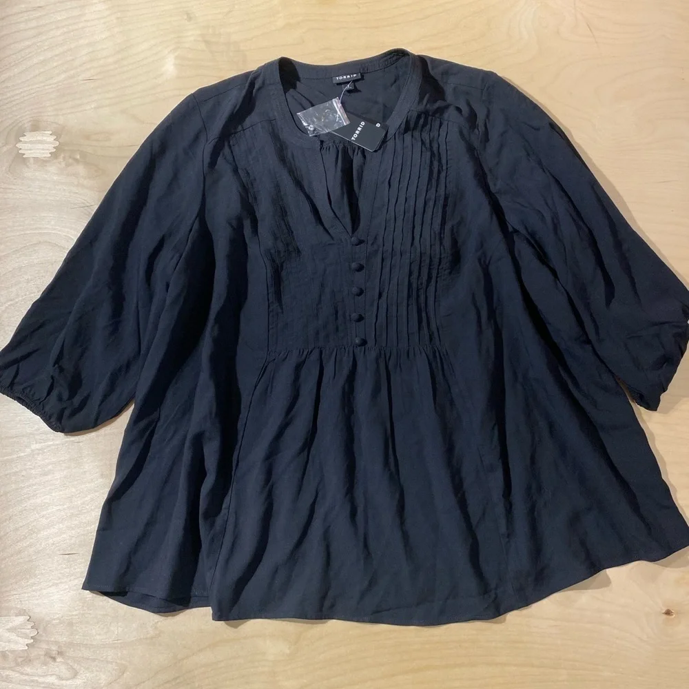 torrid chic black